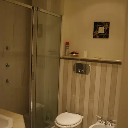 Alassio Bnb Apartments * אלסיו